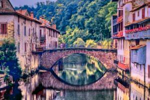 奥地利女选手捧杆获得冠军